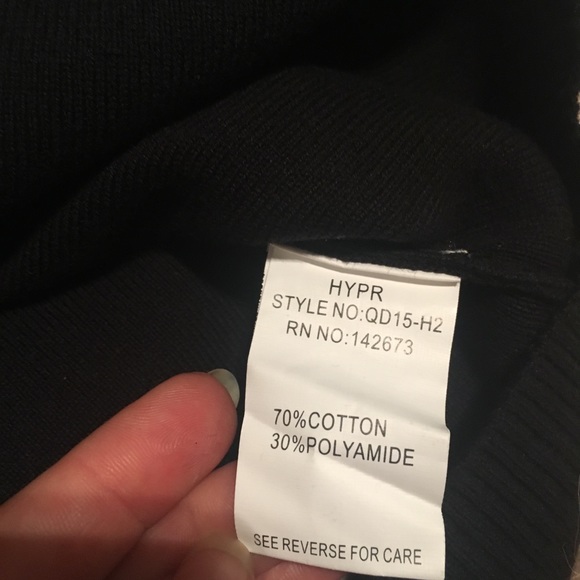 🌸 Cropped black sweater with back bow detail - Picture 5 of 6